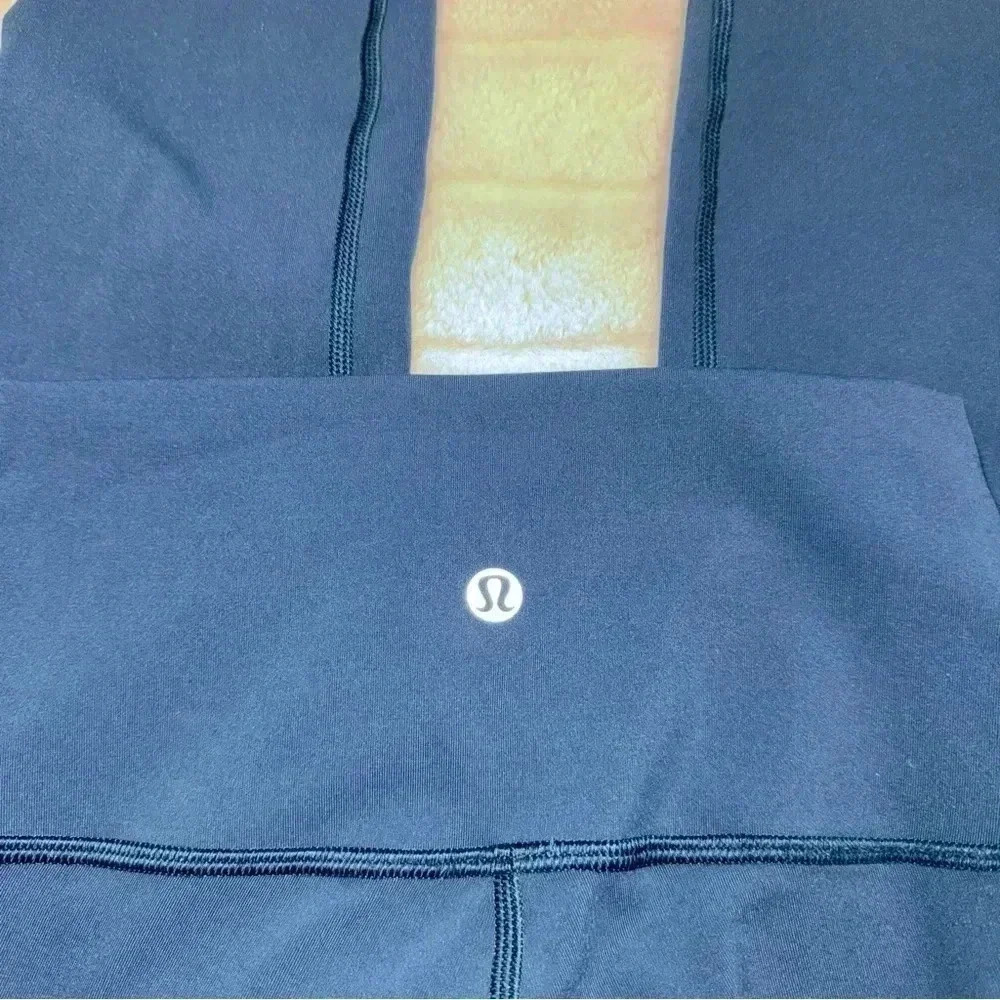 Lululemon Wunder Unders - Picture 6 of 8